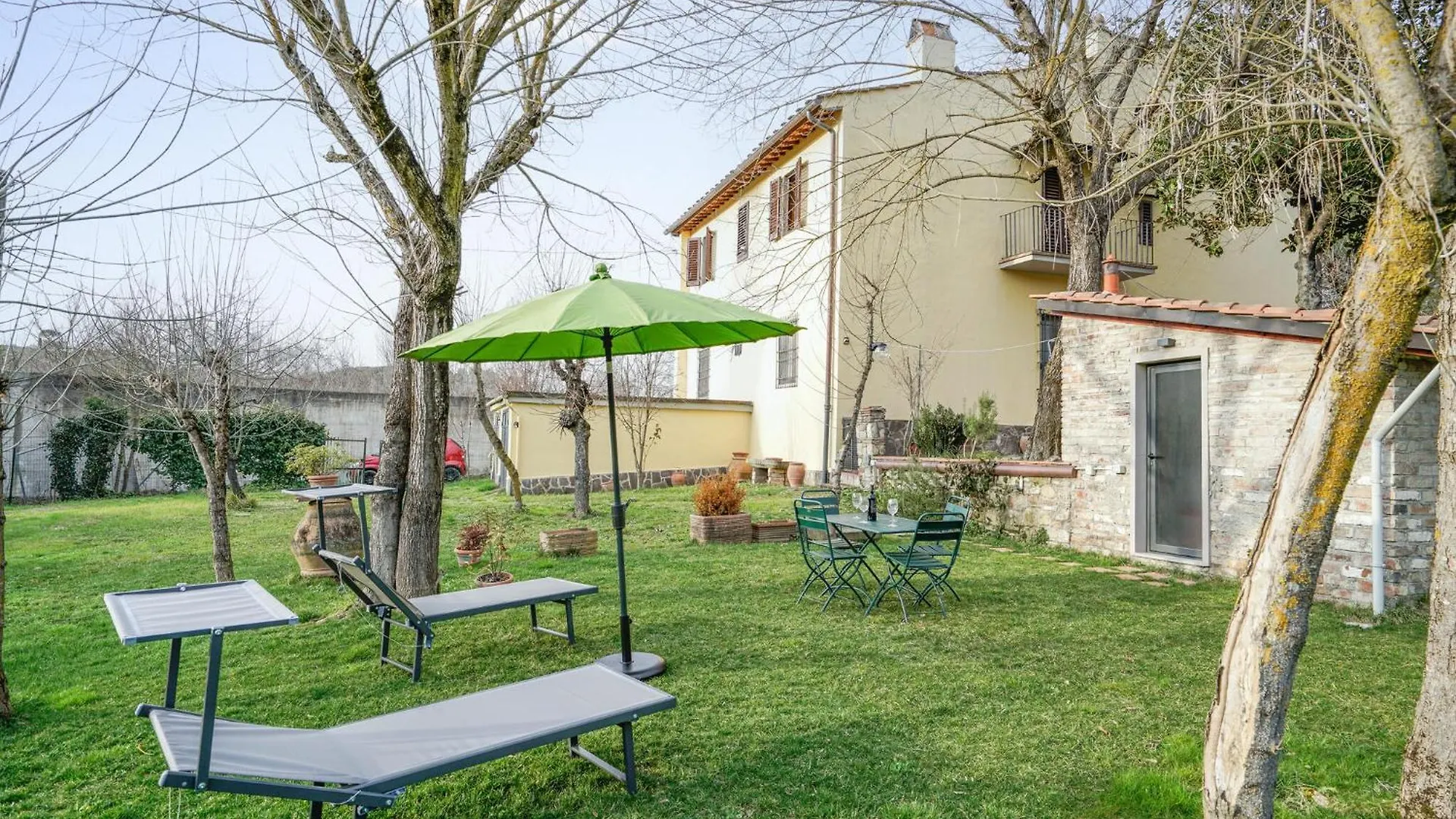 2 Bedroom Lovely Apartment In Il Ferrone location